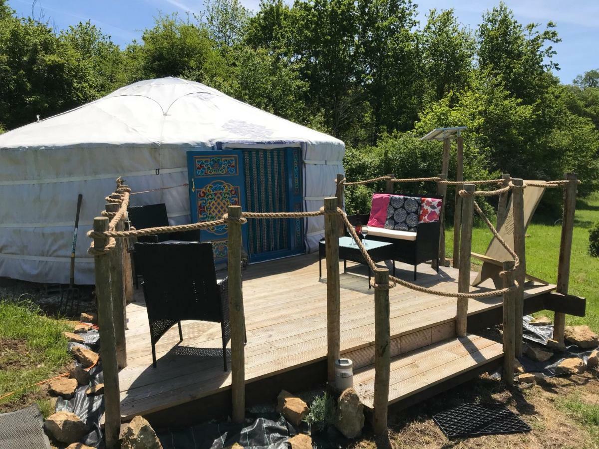 French Fields Luxury Glamping Original Mongolian Yurt Hotel Le-Vieux-Cerier Eksteriør billede